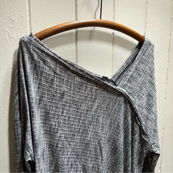 We The Free Rayon Side V Tunic Top - Picture 8 of 8